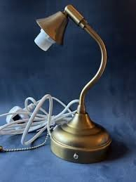(1) TABLE SIDE LAMP