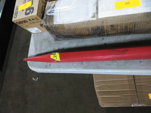 (1) HALE BALE PRONG