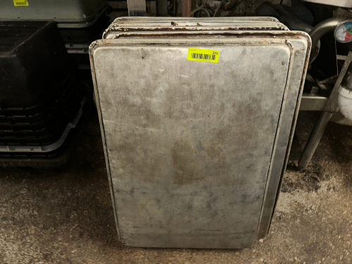 (9) FULL SIZE SHEET PANS