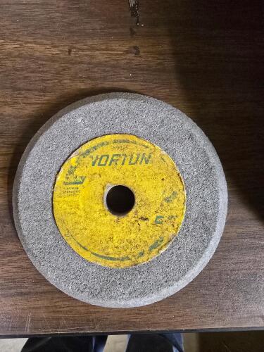 (1) GRINDING WHEEL