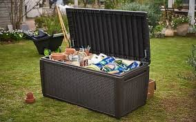 (1) OUTDOOR DECK BOX