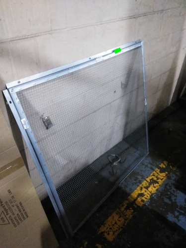 (1) WIRE SCREEN GUARD