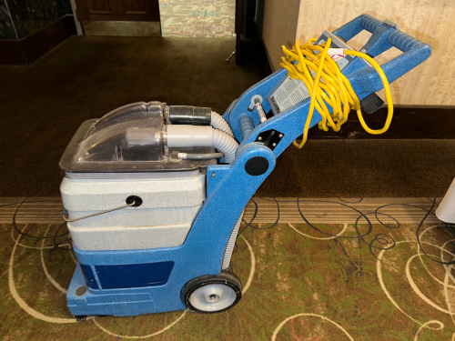 EDIC FIVE STAR CARPET EXTRACTOR.