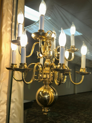 (5) WALL SCONE LIGHT FIXTURES W/ POLISHED GOLD FINISH.