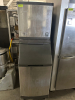MANITOWOC 350 LB. AIR COOLED ICE HEAD WITH STORAGE BIN - 2