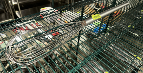 LONG HANDLE STAINLESS WISK