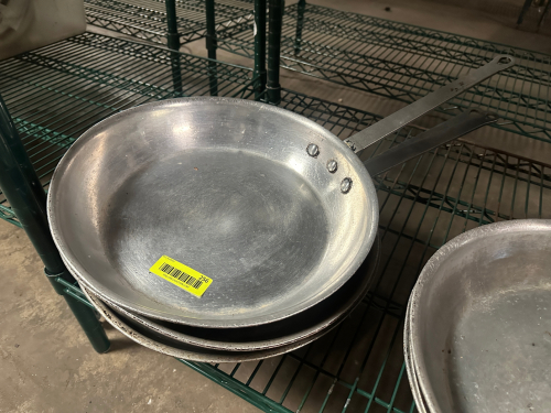 (3) 12" SKILLETS.