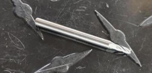 DESCRIPTION: (5) SOLID CARBIDE SQ. END MILL INFORMATION: GWS TOOLS GWS40093DZ RETAIL$: $ 26.87 EA SIZE: 3/32" .187 LOC QTY: 5