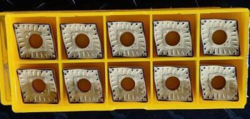 DESCRIPTION: (20) 80 DEGREE DIAMOND CARBIDE TURNING INSERTS INFORMATION: MITSUBISHI CNMG 190612-HZ UH6400 RETAIL$: $ 26.90 PER INSERT QTY: 20