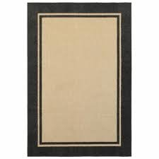 (1) AREA RUG
