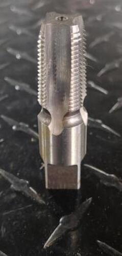 (2) HSS STANDARD FLUTE PIPE TAP