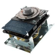 (1) DEFROST TIMER WITH BRACKET