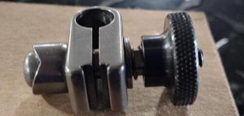 DESCRIPTION: (1) TEST INDICATOR CLAMP BRAND/MODEL: STARRETT 72440 RETAIL$: $31.81 SIZE: 3/32 TO 1/4" QTY: 1
