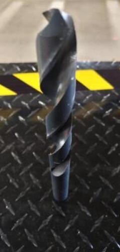 DESCRIPTION: (1) HSS TAPER LENGTH DRILL BIT BRAND/MODEL: HERTEL 77425973 RETAIL$: $69.72 SIZE: 13/16" QTY: 1