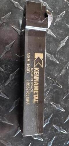 DESCRIPTION: (1) EXTERNAL INDEXABLE THREADING TOOL HOLDER BRAND/MODEL: KENNAMETAL 06000756 RETAIL$: $119.16 QTY: 1