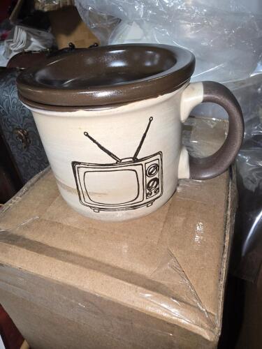 (4) VINTAGE CERAMIC MUG WITH SAUCER