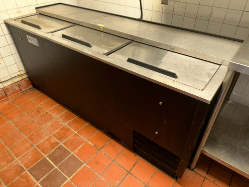 AVANTCO THREE WELL HORIZONTAL BOTTLE BOX.