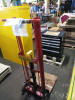 (1) HYDRAULIC FORKLIFT - 2
