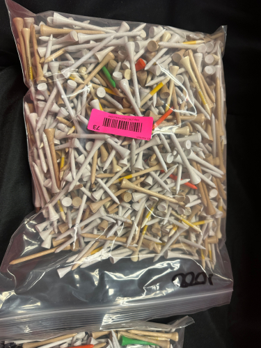 (1) PACK OF 750 WOODEN GOLD TEES