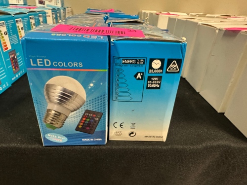 (10) LED RGBW LIGHT BULBS WITH REMOTE CONTROLLER