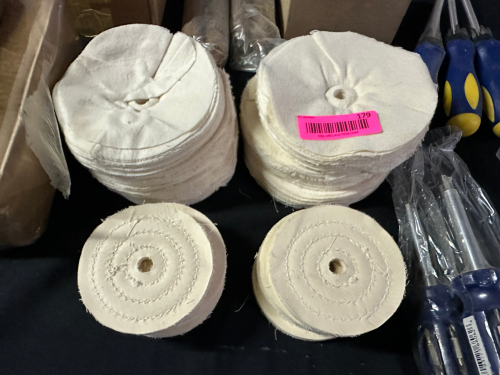 (1) LOT OF ASSORTED BUFFING WHEELS.