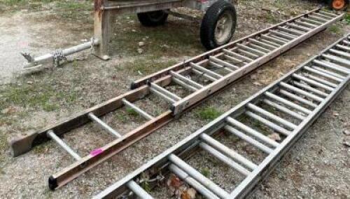 40' FIBERGLASS STEP LADDER