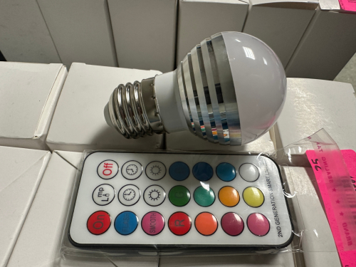 (10) LED RGBW LIGHT BULBS WITH REMOTE CONTROLLER