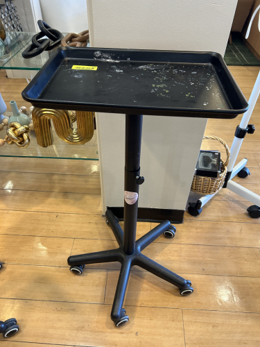 ROLL ABOUT BEAUTICIANS TRAY STAND / WORK STAND.