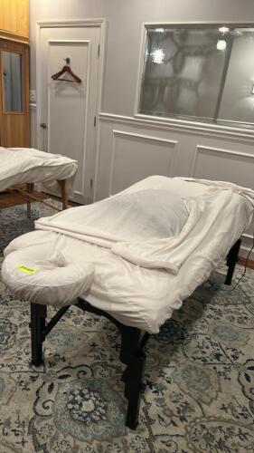 IRON MAN MASSAGE TABLE