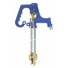 (1) DELUXE YARD HYDRANT, FROST PROOF