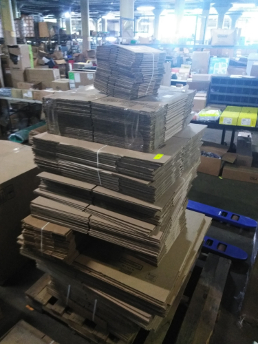 (1) PALLET OF APPROX (200) MISC MOVING BOXES