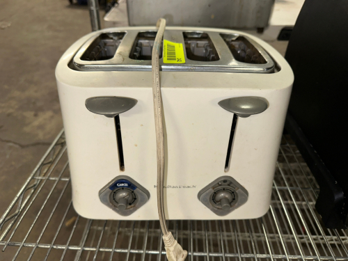 FOUR GROUP TOASTER