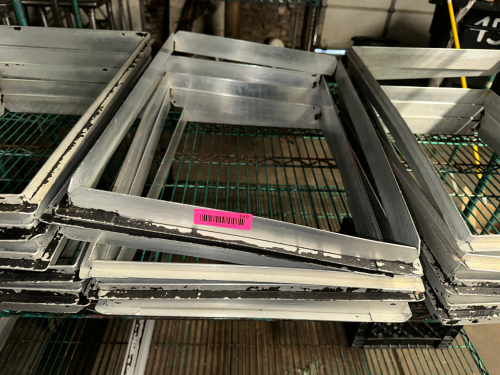 (6) FULL SIZE CAKE / BAKING FORMS.