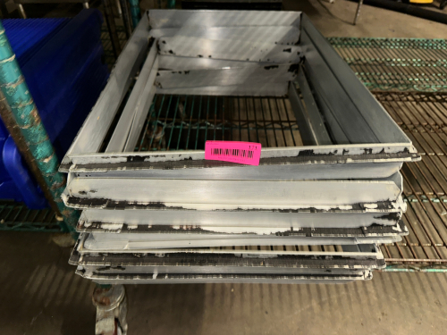(6) FULL SIZE CAKE / BAKING FORMS.