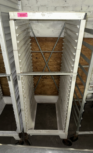 TWENTY PAN PLASTIC TRAY RACK