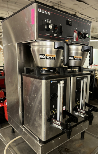 BUNN DUAL SH COMMERCIAL BREWER W/ (2) SATELLITE SERVERS.