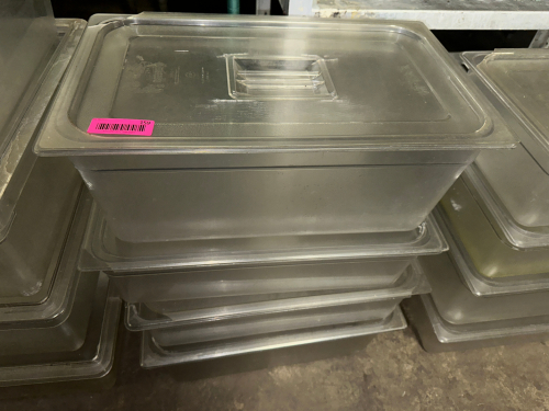 (4) FULL SIZE PLASTIC INSERTS W/ LIDS.
