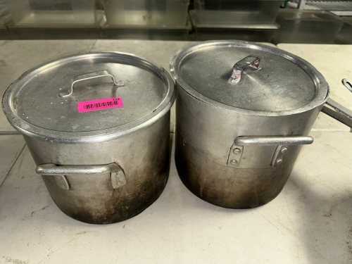 (2) 20 QT STOCK POTS W/ LIDS.
