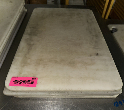 (3) 12" X 15" PLASTIC CUTTING BOARDS