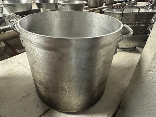 40 QT ALUMINUM STOCK POT.