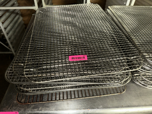 (6) FULL SIZE WIRE COOLING PANS