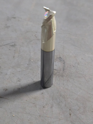 (1) CARBIDE CORNER RADIUS END MILL