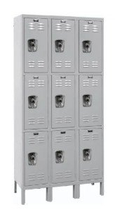 (1) WARDROBE LOCKER
