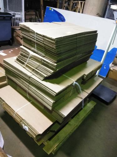 (1) PALLET OF APPROX (150) MOVING BOXES