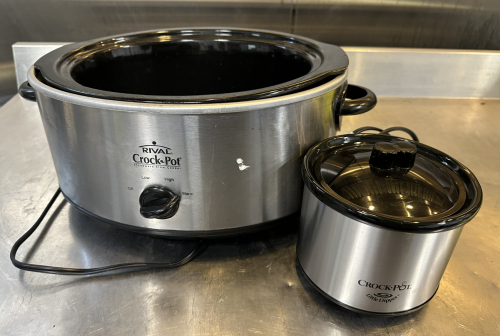 (2) CROCK POTS.