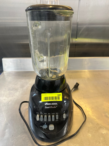 BLACK AND DECKER CRUSH MASTER.