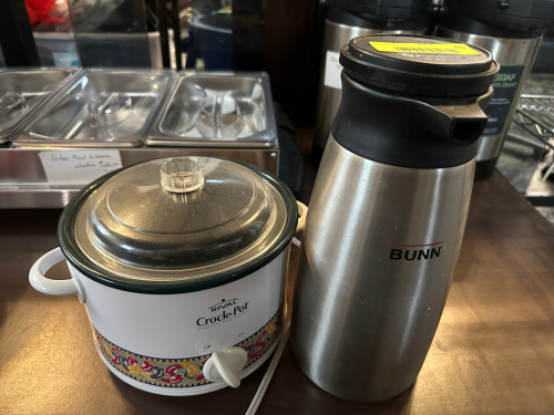 (1) MINI CROCK POT AND (1) STAINLESS DECANTER.