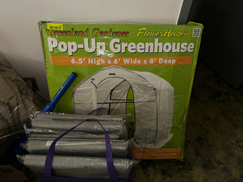 6' X 8' POP UP GREEN HOUSE.