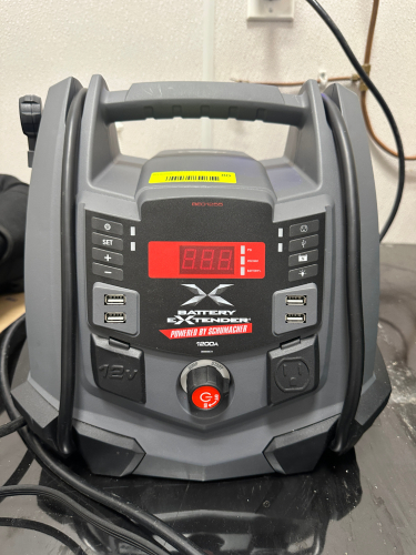 BATTERY EXTENDOR 1200A JUMP BOX.