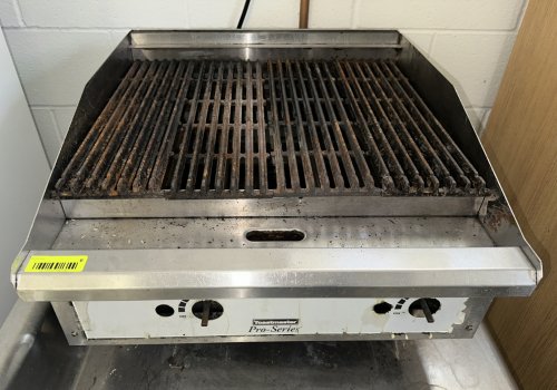 TOASTMASTER PRO SERIES 24" CHARBROILER.